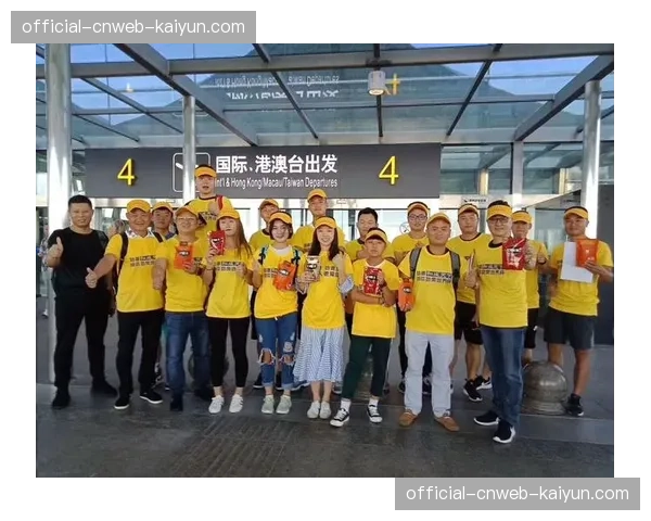 西武狮球团在台湾为林安可举行加盟记者会，球团社长奥村刚出席